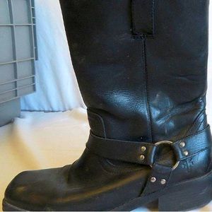 Frye size 4M boots